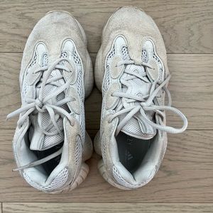 YEEZY 500 SIZE 6